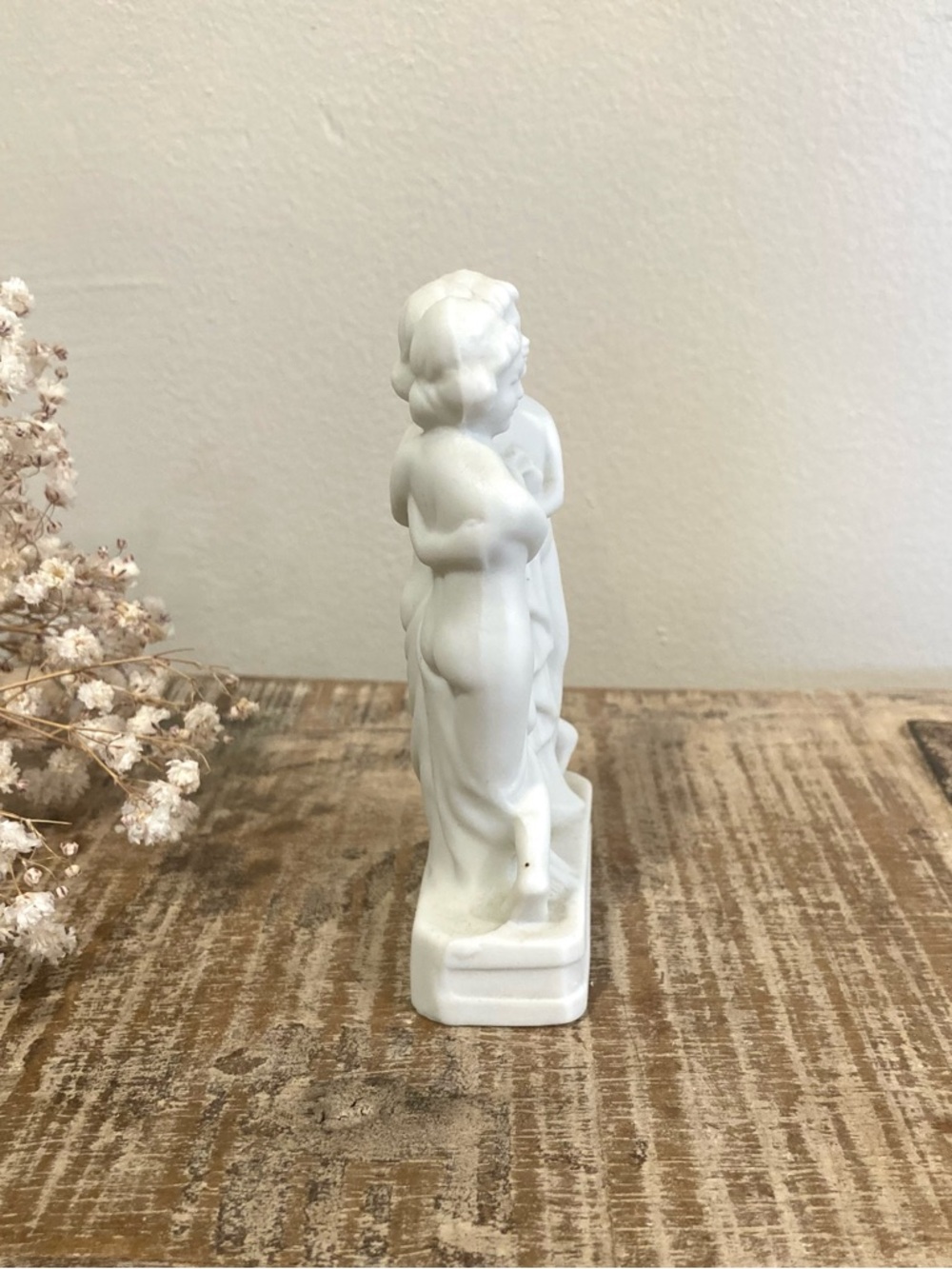 Vintage Ceramic Figure “The Three Graces" Made in Japan - Picture 3 of 11